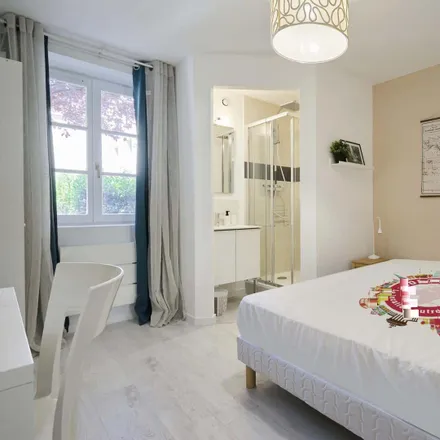Rent this 1 bed room on 59 Rue Saint Nicolas in 54000 Nancy, France