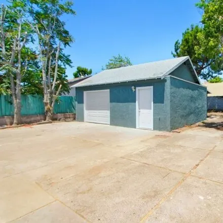 Image 2 - 124 W 8th St, San Bernardino, California, 92401 - House for sale