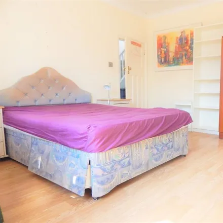 Rent this 1 bed room on 39 Beaford Grove in London, SW20 9LB
