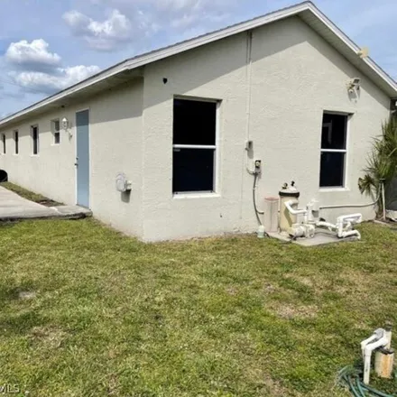 Image 4 - Connie Avenue North, Lehigh Acres, FL 33976, USA - House for rent