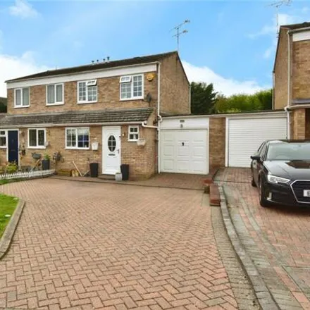 Image 1 - 19 Knapton Close, Chelmsford, CM1 6UL, United Kingdom - Duplex for sale