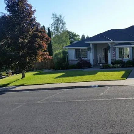 Buy this 3 bed house on 433 Cypress Avenue in Rogue River, Jackson County