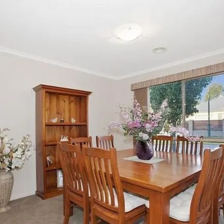 Image 2 - Minak Close, Narre Warren South VIC 3805, Australia - Apartment for rent