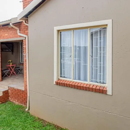 Image 4 - unnamed road, Florida Glen, Roodepoort, 1715, South Africa - Townhouse for rent