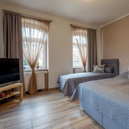 Rent this 1 bed apartment on Oberschule Sehmatal in Karlsbader Straße 68, 09465 Sehma