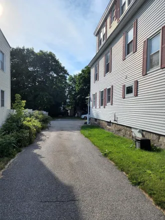 Image 5 - Third Avenue, Berlin, NH 03570, USA - Townhouse for sale