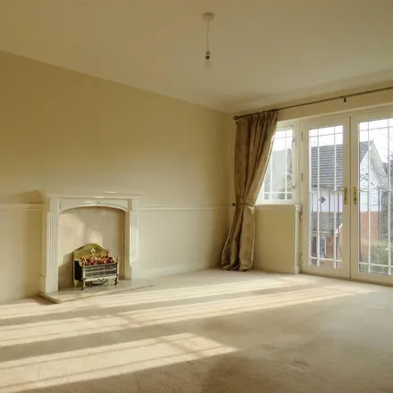 Image 2 - 10 Barford Drive, Dean Row, SK9 2GB, United Kingdom - Apartment for rent