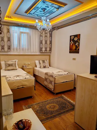 Rent this 1 bed room on Sultan house hotel in Şehit Mehmetpaşa Yokuşu, 34122 Fatih