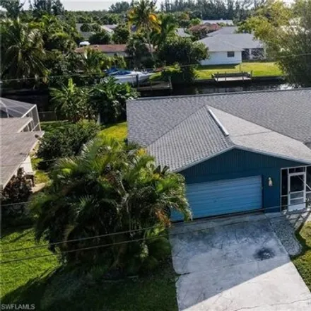 Image 4 - 2316 Southeast 15th Terrace, Cape Coral, FL 33990, USA - House for sale