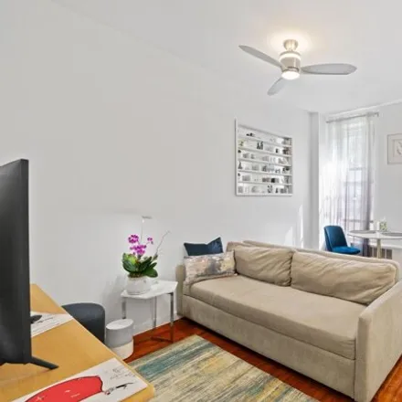 Buy this studio apartment on 154 E 97th St Apt 7 in New York, 10029