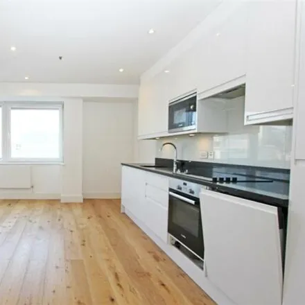 Rent this 2 bed room on Green Dragon House in High Street, London