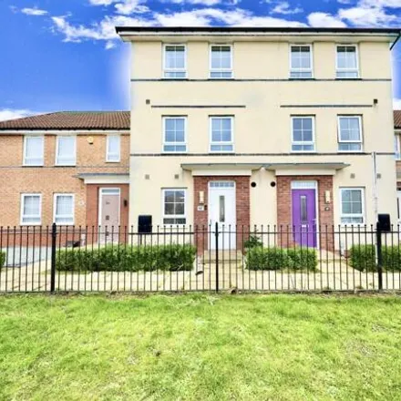 Buy this 4 bed townhouse on Richmond Lane in Hull, HU7 3AE