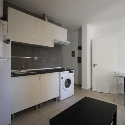 Image 7 - Travesía Huerta del Obispo, 6, 28039 Madrid, Spain - Apartment for rent