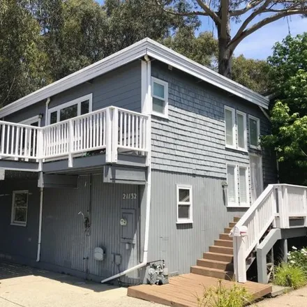 Rent this 2 bed house on 21132 E Cliff Dr in Santa Cruz, California