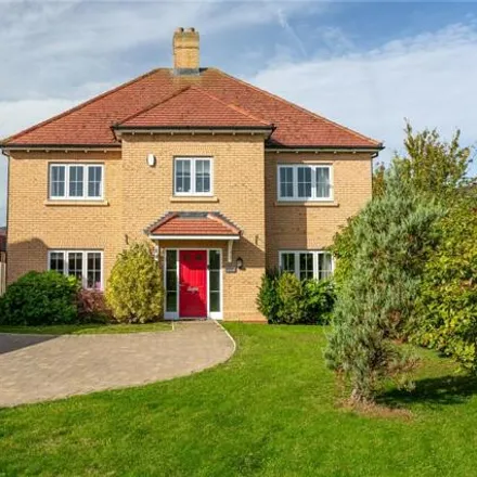 Buy this 5 bed house on College Chase in Silsoe, MK45 4GE