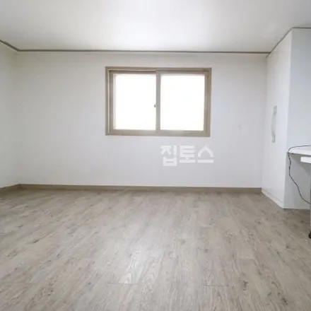 Rent this studio apartment on 서울특별시 서초구 양재동 8-17