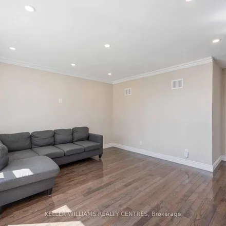 Image 9 - 214 Van Dusen Boulevard, Toronto, ON M8Z 4V7, Canada - Apartment for rent