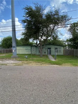 Rent this 3 bed house on 450 Skipper Lane in Corpus Christi, TX 78418