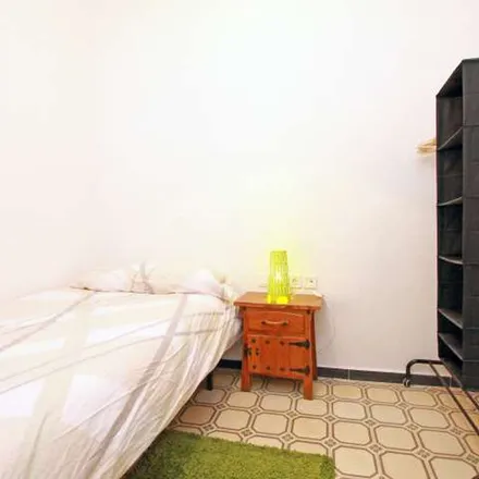 Image 2 - Dia, Carrer del Roser, 18, 08004 Barcelona, Spain - Apartment for rent