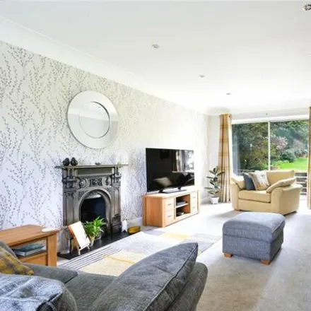 Image 9 - Chandlers, Banstead Road, Banstead, SM7 1PZ, United Kingdom - House for sale