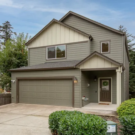 Buy this 3 bed house on 1927 Southeast 113th Court in Vancouver, WA 98664