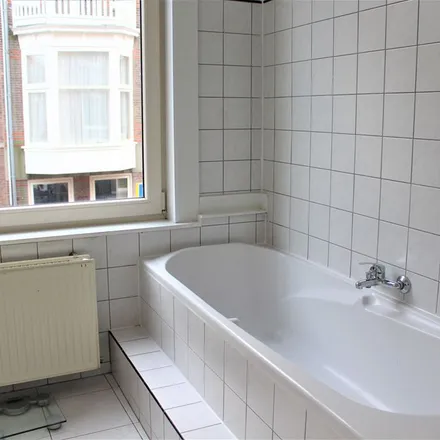 Image 9 - Van Loostraat 66, 2582 XE The Hague, Netherlands - Apartment for rent