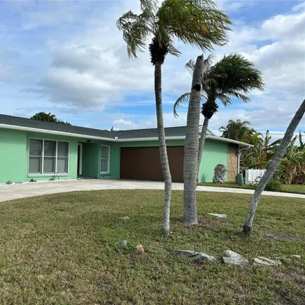 Rent this 3 bed house on 310 Palm Island Southeast in Clearwater, FL 33767