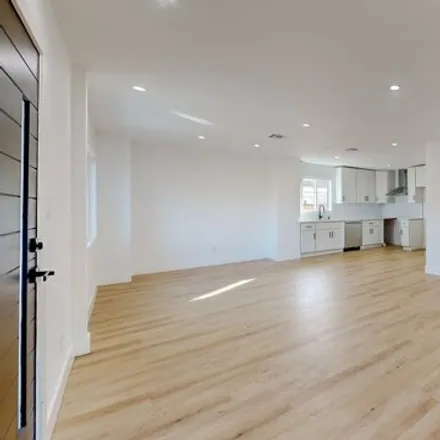 Image 5 - 3882 West 58th Place, Los Angeles, CA 90043, USA - House for sale