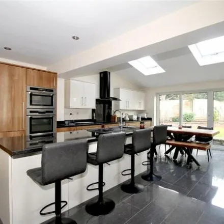 Buy this 3 bed house on Manor Close in Hinckley, LE10 2NL