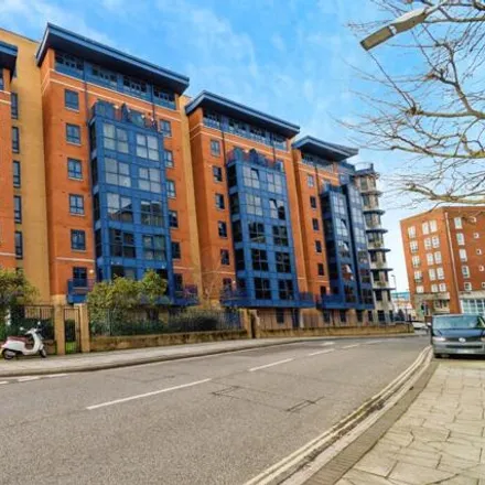 Image 1 - Charter House, 85 Canute Road, Crosshouse, Southampton, SO14 3GX, United Kingdom - Apartment for sale