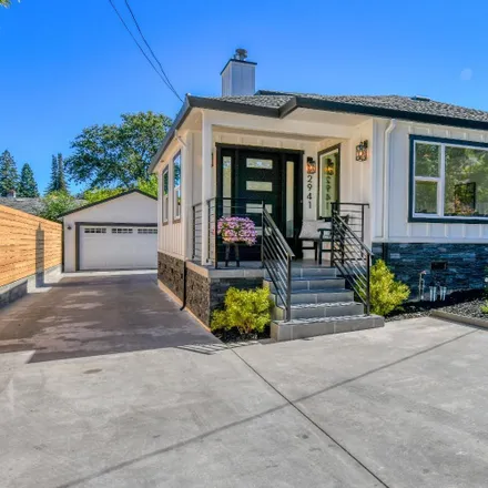 Buy this 3 bed house on 2941 Pine Street in Napa, CA 94558
