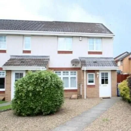 Rent this 3 bed townhouse on Carmichael Place in Irvine, KA12 0XH