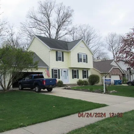 Buy this 4 bed house on 2386 Yorktown Drive Southeast in Kentwood, MI 49508