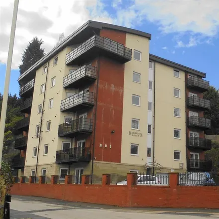 Rent this 2 bed apartment on Valley Road in Churwell, LS27 8JT