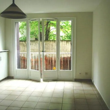 Image 3 - 101 Rue Château-Gaillard, 69100 Villeurbanne, France - Apartment for rent