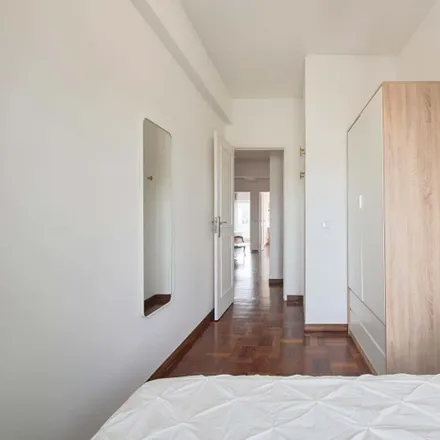 Rent this 7 bed room on Ebikelovers Gulbenkian in Rua Dom Luís de Noronha 6A, 1050-072 Lisbon
