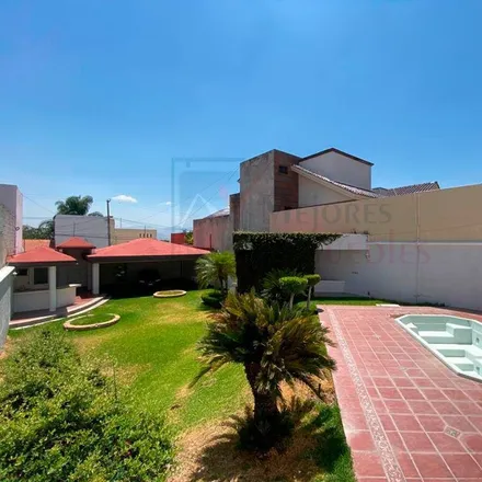 Buy this studio house on Calle Villa de Santiago 219 in Villas Del Campestre, 37129 León