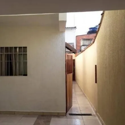 Buy this 4 bed house on Rua Planalto in Presidente Dutra, Guarulhos - SP