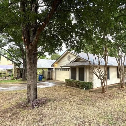 Image 2 - 8211 Treehouse Ln, Austin, Texas, 78749 - House for rent