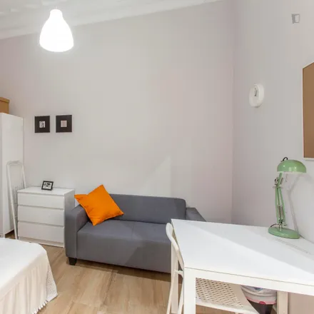 Image 2 - Carrer del Pintor Benedito, 7, 46007 Valencia, Spain - Room for rent