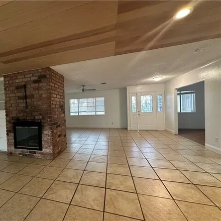 Image 7 - 5523 Bloomdale Way, Las Vegas, NV 89108, USA - House for rent