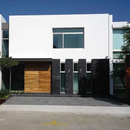 Buy this studio house on Calle Cordillera de los Alpes in 58350 Jesús del Monte, MIC