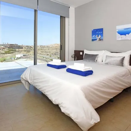 Rent this 3 bed house on Maspalomas Gran Canaria Bus in Carretera General del Cardón, 52