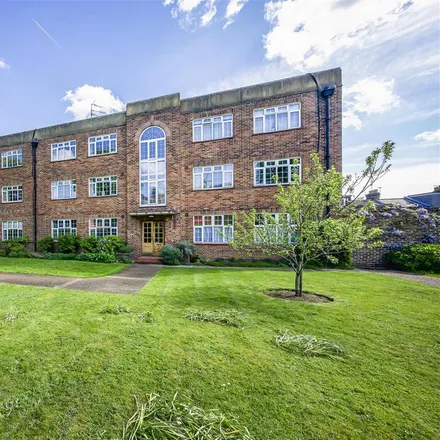 Rent this 2 bed apartment on St Richard Reynolds Catholic College in Clifden Road, London