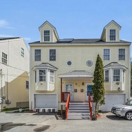 Image 1 - 115 Margin Street, Lawrence, MA 01841, USA - Townhouse for sale