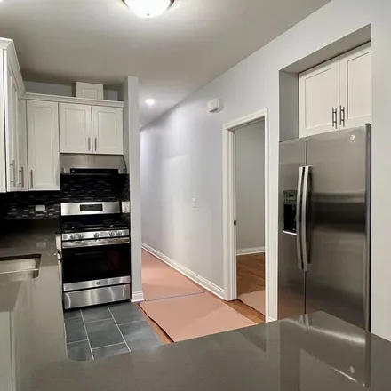 Rent this 3 bed apartment on 3135 South Shields Avenue in Chicago, IL 60616