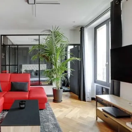 Rent this 2 bed apartment on 32 Boulevard de Rochechouart in 75018 Paris, France