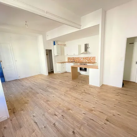Rent this 3 bed apartment on 17 Avenue Léon Gambetta in 82000 Montauban, France