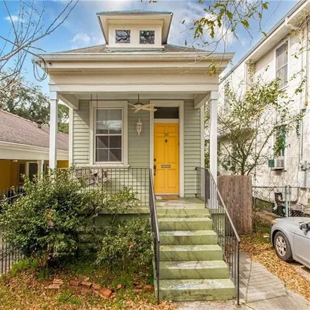 Buy this 2 bed house on 207 South Pierce Street in New Orleans, LA 70119