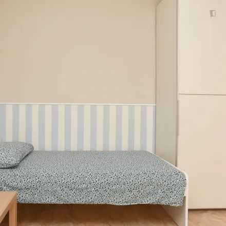 Image 8 - Via Amilcare Ponchielli, 5, 20129 Milan MI, Italy - Room for rent